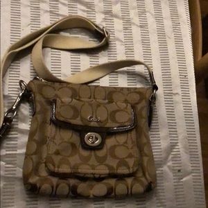 Crossbody Coach purse